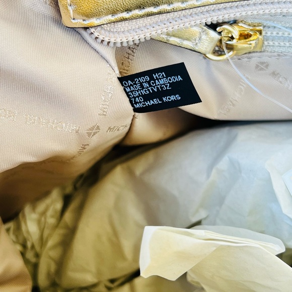 Michael Kors xlarge chain gold signature tote&wallet pale gold NWT - Picture 6 of 15